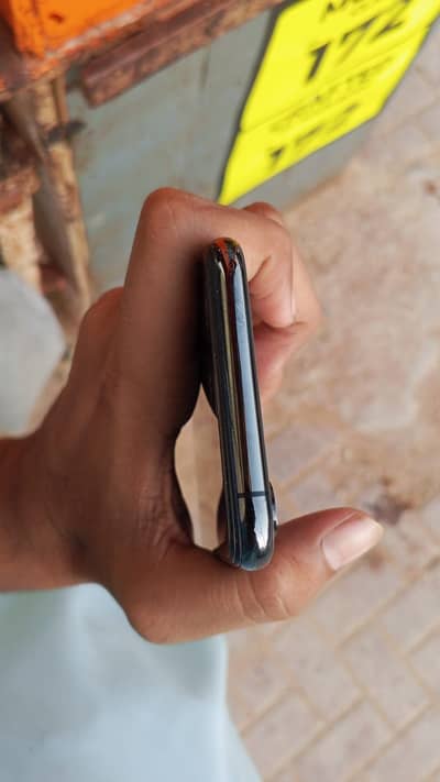 Apple iPhone XS
