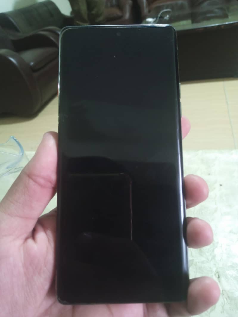 Tecno CAMON 40 Pro 1