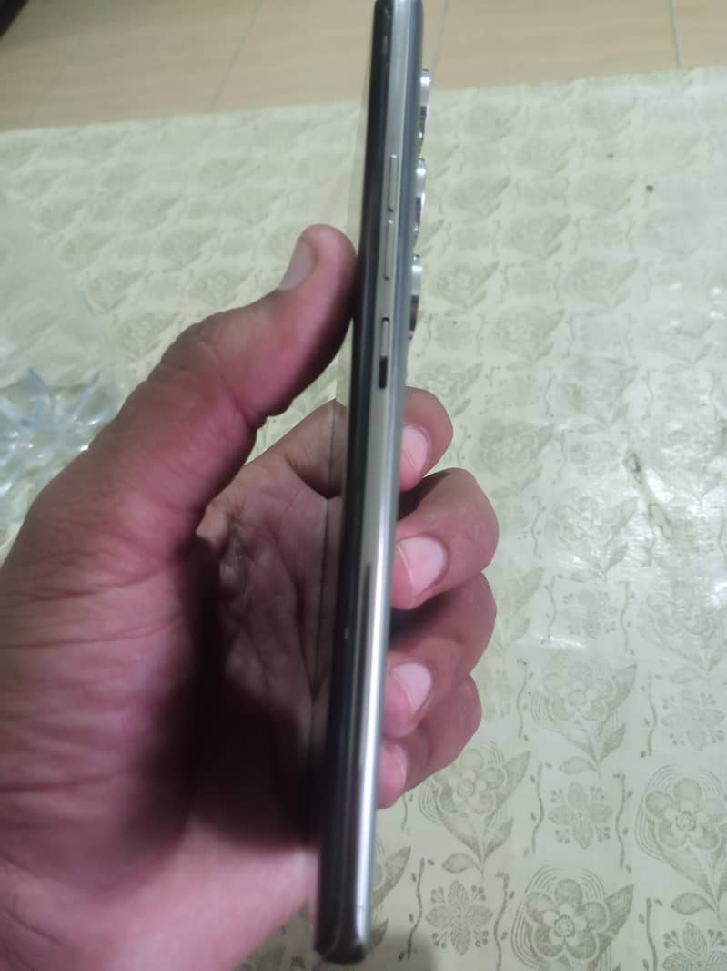 Tecno CAMON 40 Pro 3
