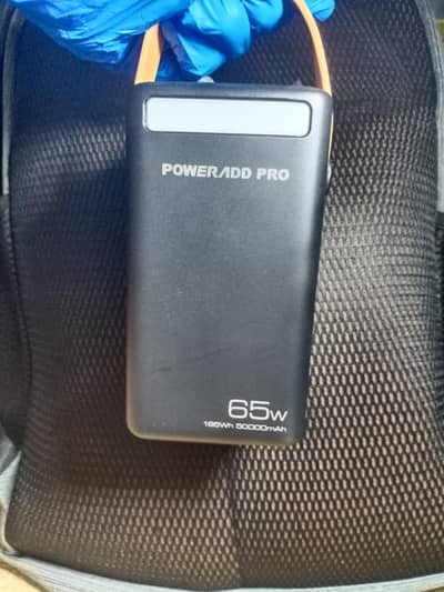 50,000 Mah 65 watt Laptop chargeable Powerbank Poweradd pro