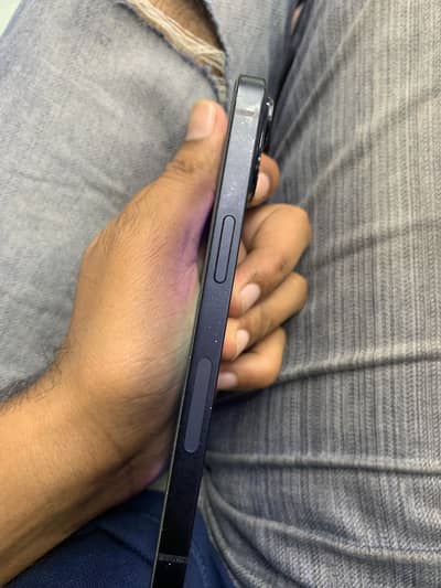 Apple iPhone 14