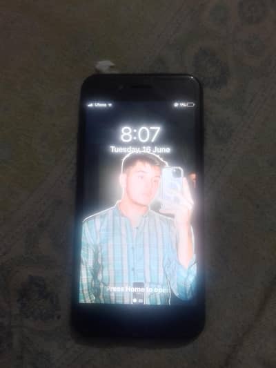 Apple iPhone 7