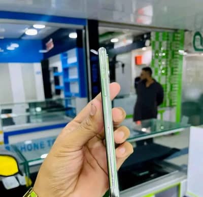 iPhone x256gb pta approved