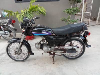 I'm selling my bike Honda 70 2008 model 03313769783
