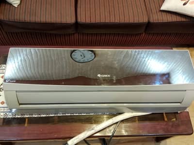 Gree A/C 1.5 Ton Split Inverter