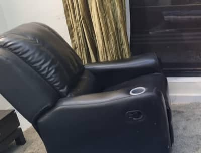Black Singal seat Recliner