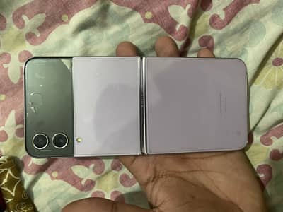 Samsung Mobile Z Flip 4