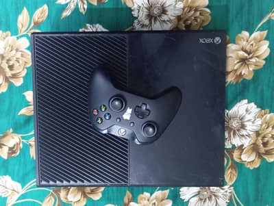 Complete gaming combo(Xbox one + monitor)
