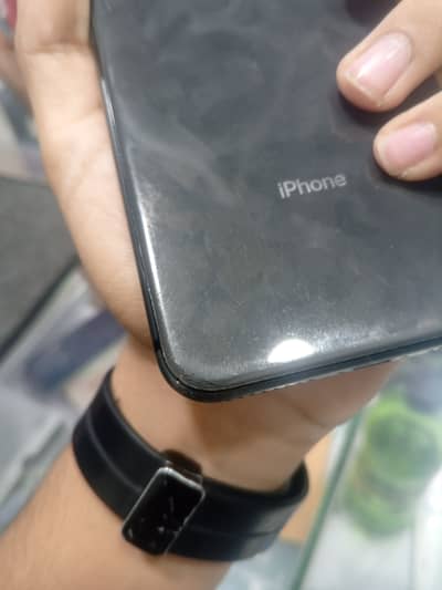 Apple iPhone 8 Plus