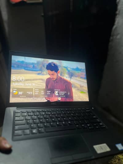Dell  Corei5 8+256 Condition 10/10