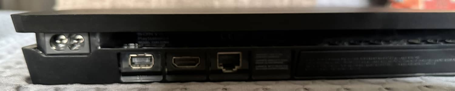 Sony playstation 4 1TB with 3 discs