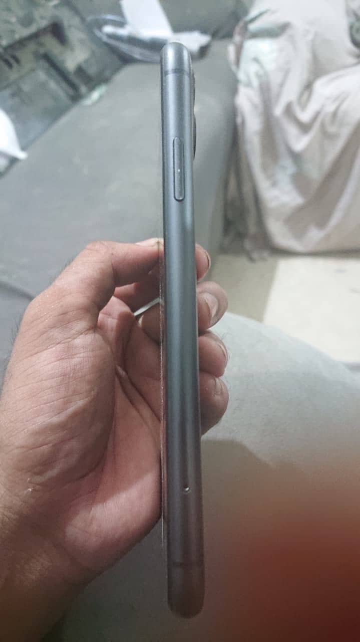 Apple iPhone 11 1