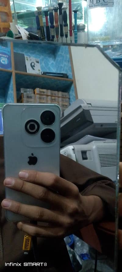Infinix Smart 8