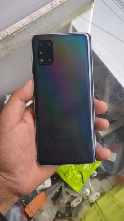 Samsung A31 4/128 Gb ram contact what’s app(03115451739)