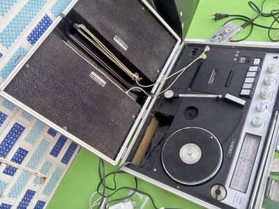 Radio taperecorder turntable 3in1