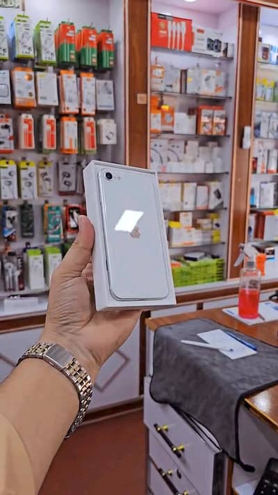Apple iPhone SE 128 GB/0346/00/62/798 WhatsApp PTA approved full box