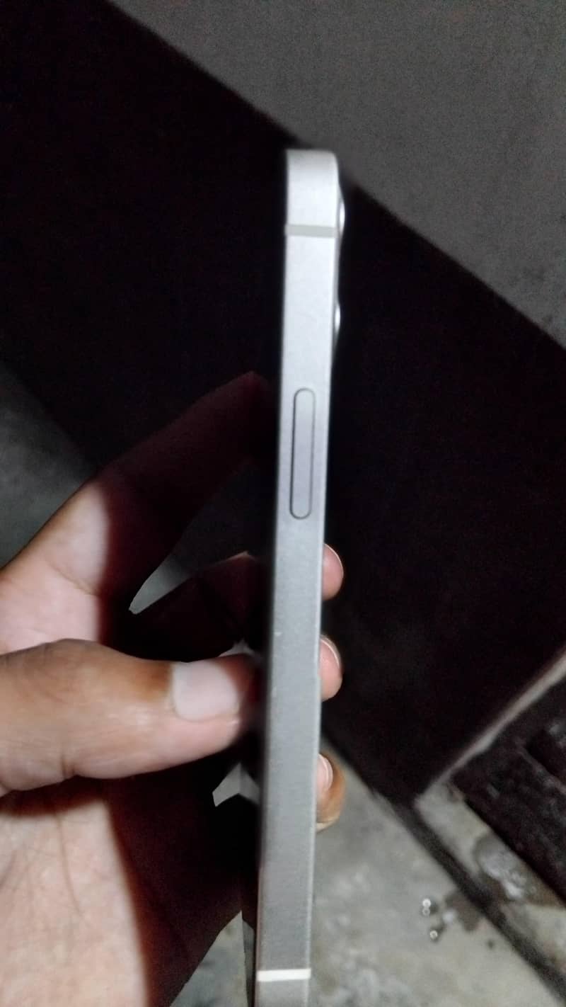 Apple iPhone 12 mini 2