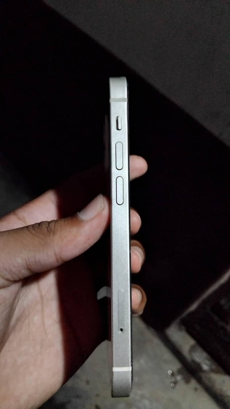 Apple iPhone 12 mini 5