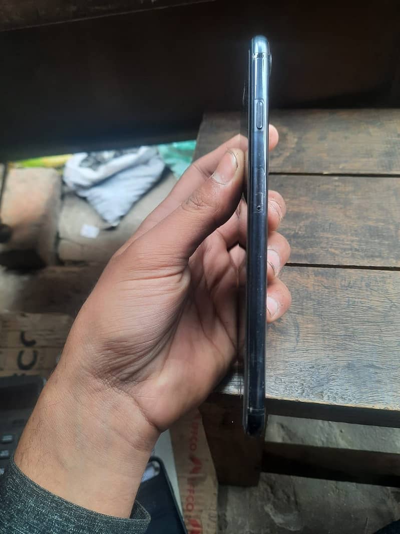Apple iPhone 7 Plus 4