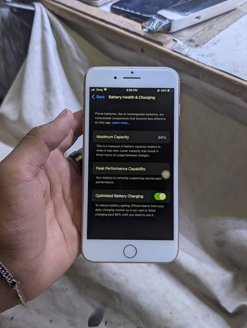 Apple iPhone 8 Plus 5