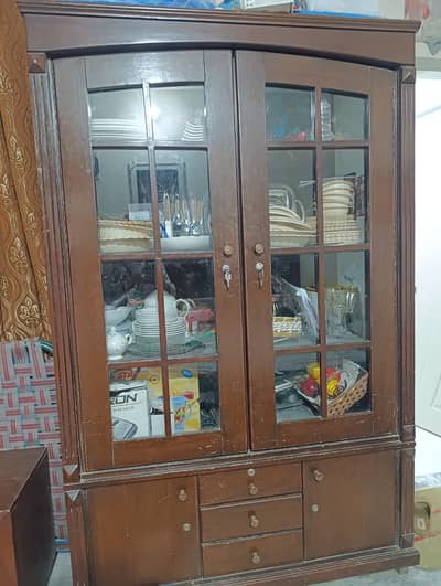 Kitchen Cabinet / Crockery Cabinet for Sale – Excellent Condition