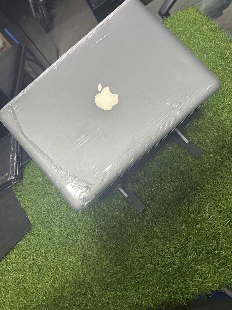 Macbook pro vip model 2