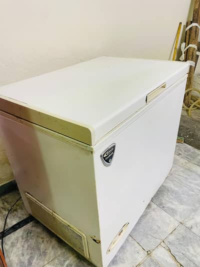 waves deep freezer