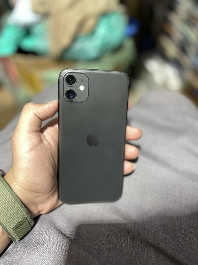 Apple iPhone 11 0