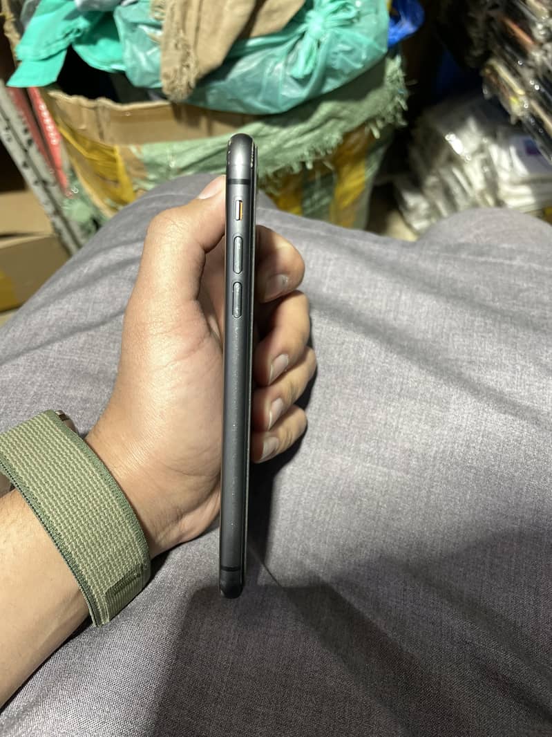 Apple iPhone 11 1