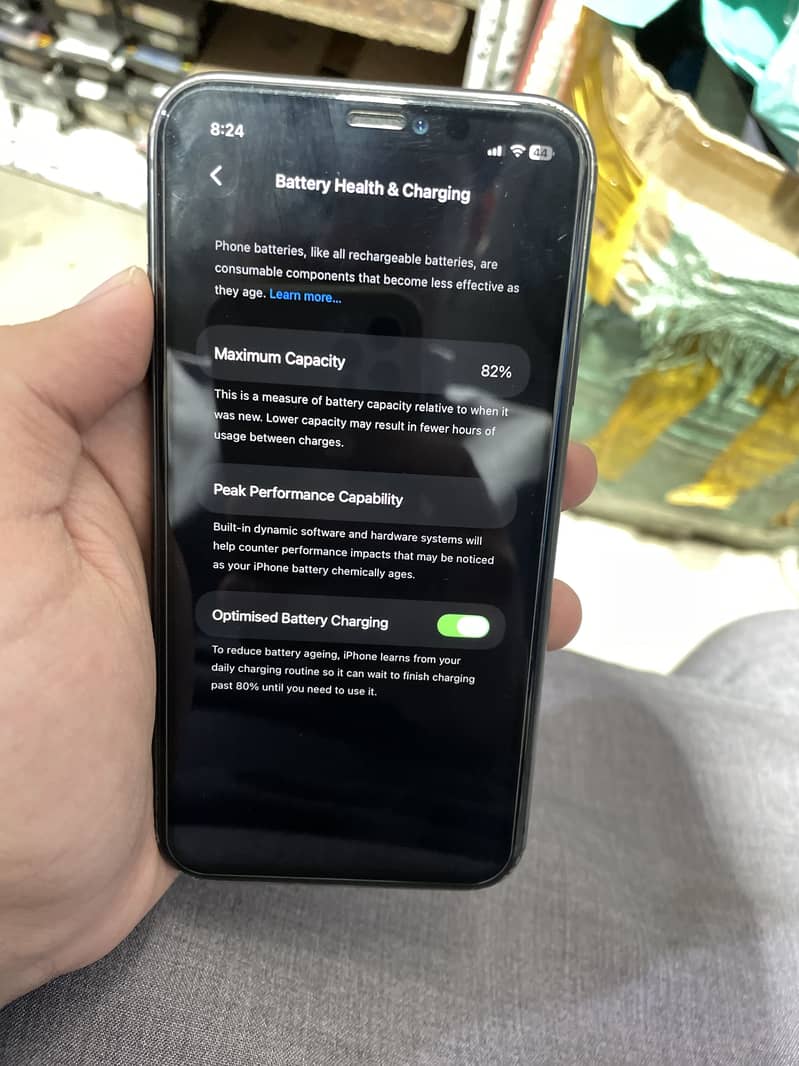 Apple iPhone 11 6