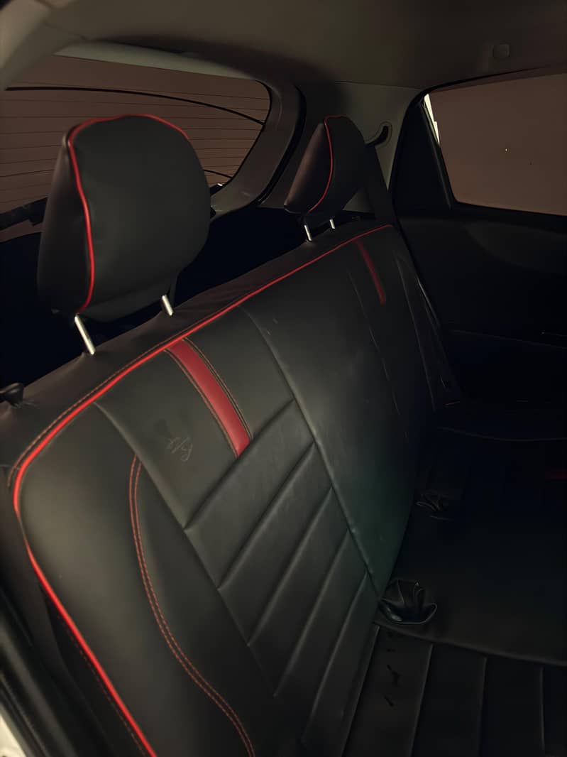 Toyota Vitz 2012 7