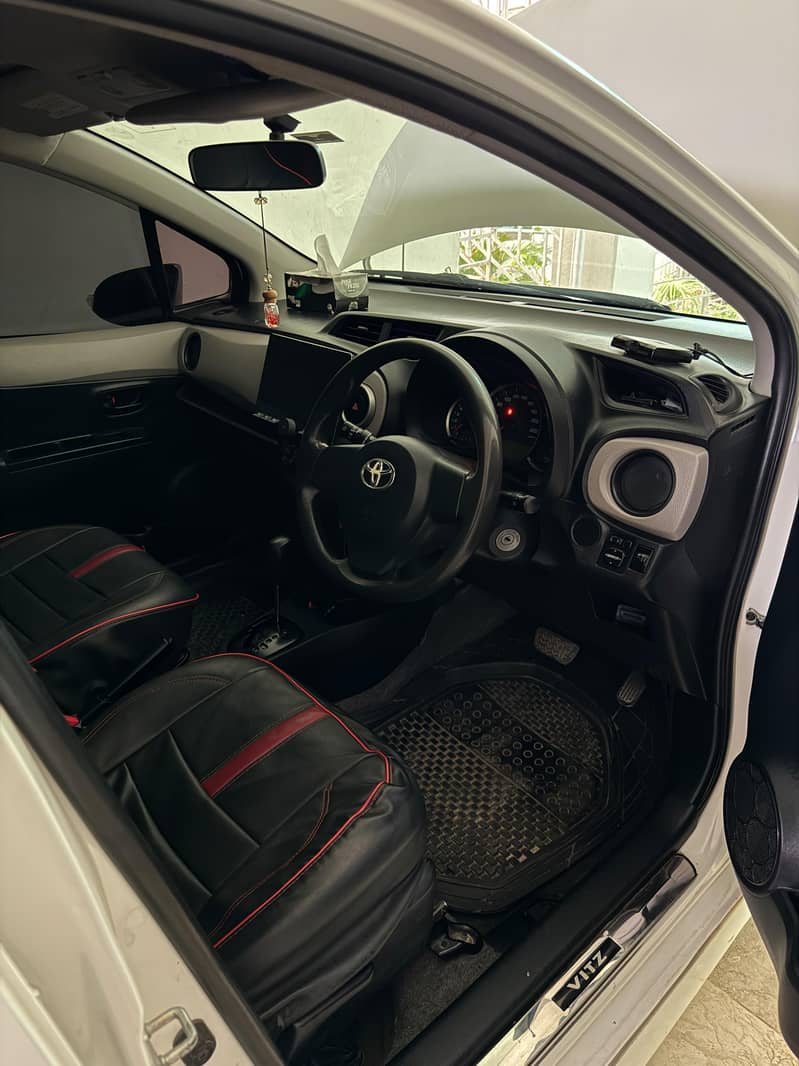 Toyota Vitz 2012 8