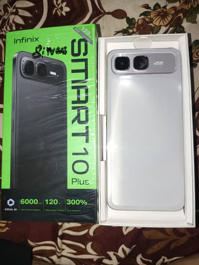 Smart 10 plus. 4+4 Ram -128 GB