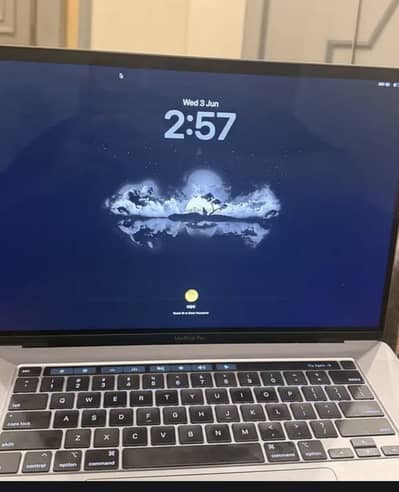Macbook Pro  2019  1TB storage / 64GB Ram