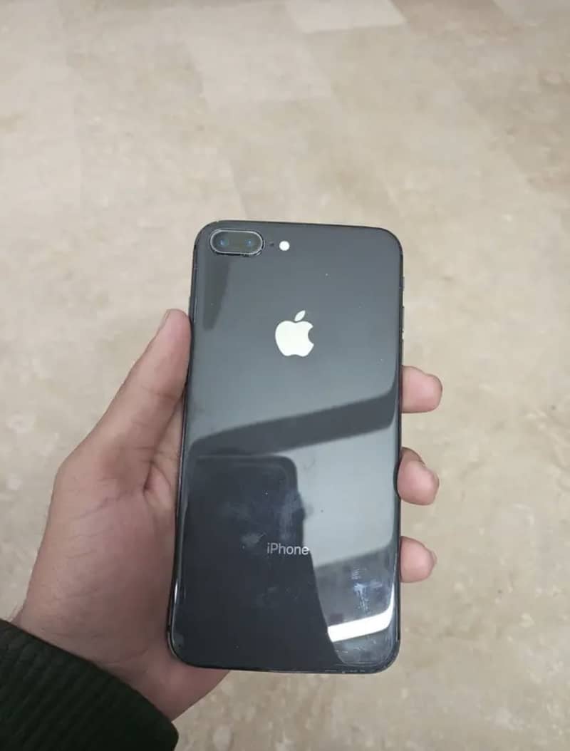 Apple iPhone 8 Plus 0