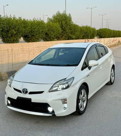 Toyota Prius G Touring Selection  2013