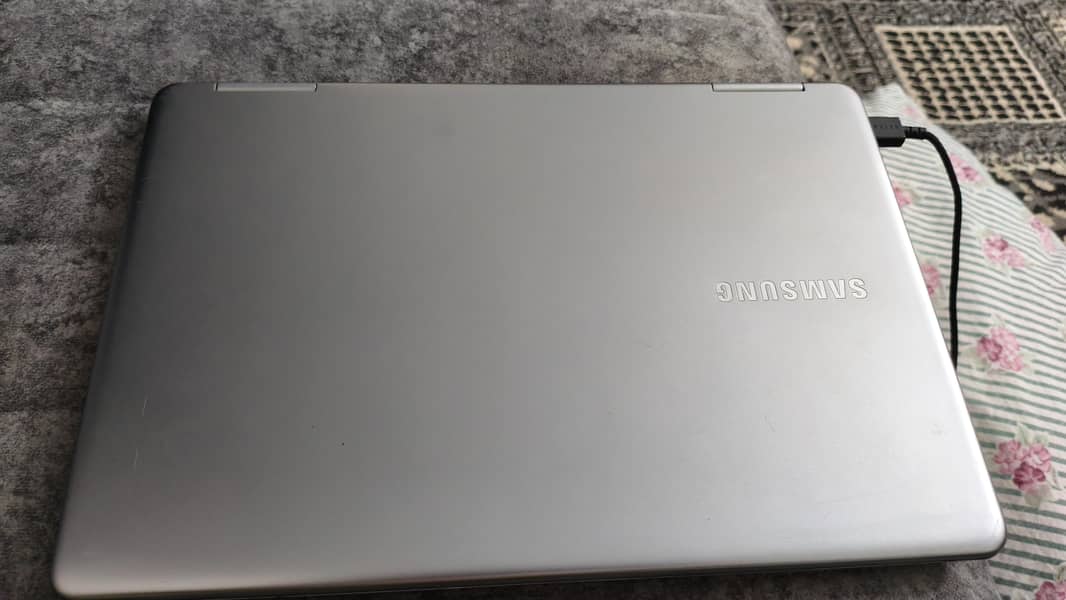 Notebook 9 pro I7 8th Gen 360 touch 0