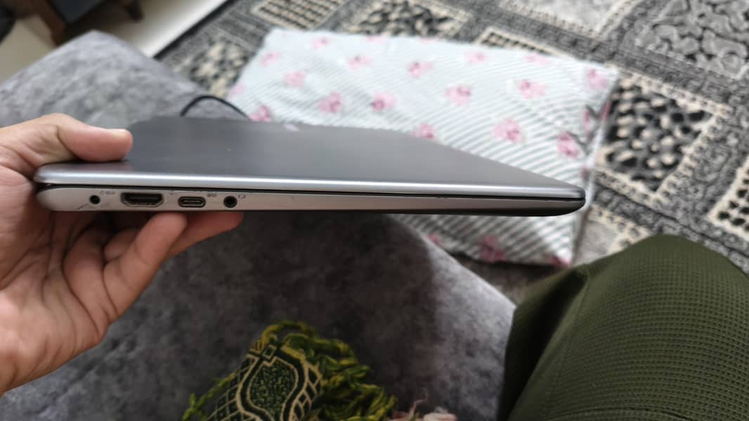 Notebook 9 pro I7 8th Gen 360 touch 4