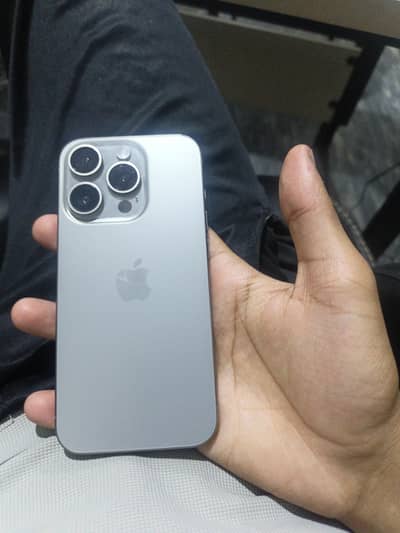 Apple iPhone 15 Pro