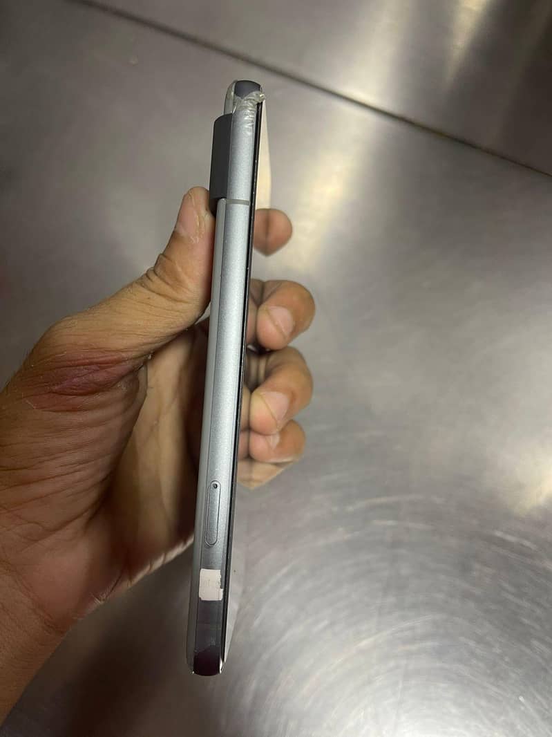 Google Pixel 8 7