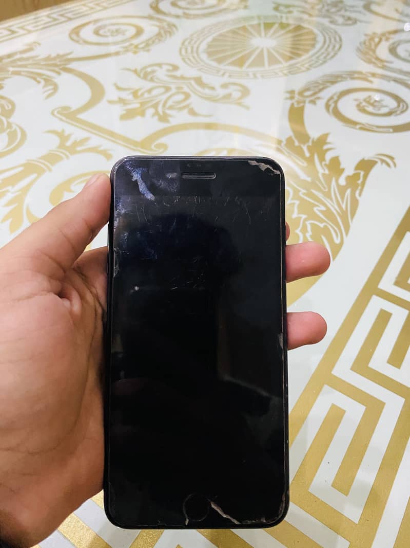 Apple iPhone 7 Plus 5