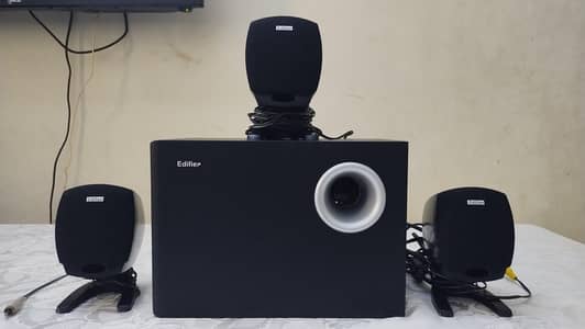 Edifier multimedia desktop theater