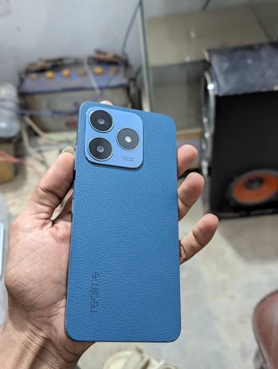 Realme C63