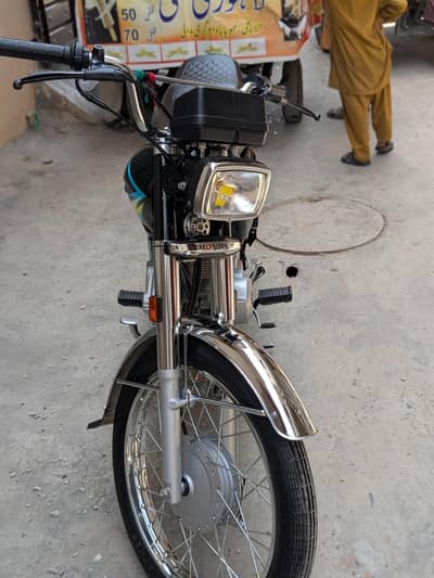 Honda 125/ Mobile number/03111692435 call me