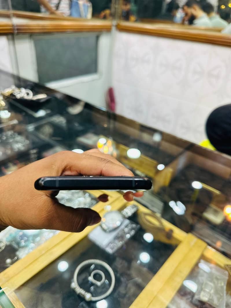 One Plus 10 Pro 3