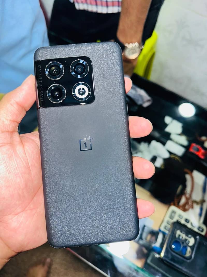 One Plus 10 Pro 10