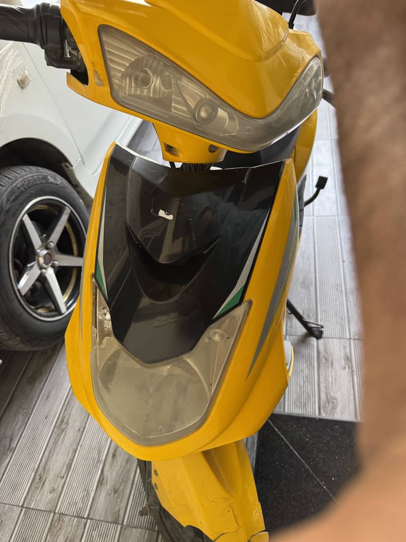 Scooty 5