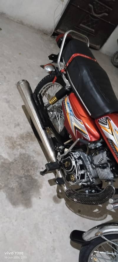 Old is gold|antique bike one and use bike only cantt area use
