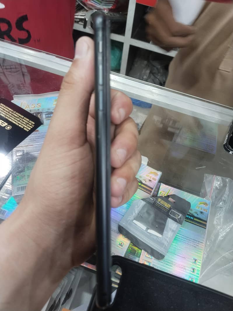 Apple iPhone 7 Plus 4