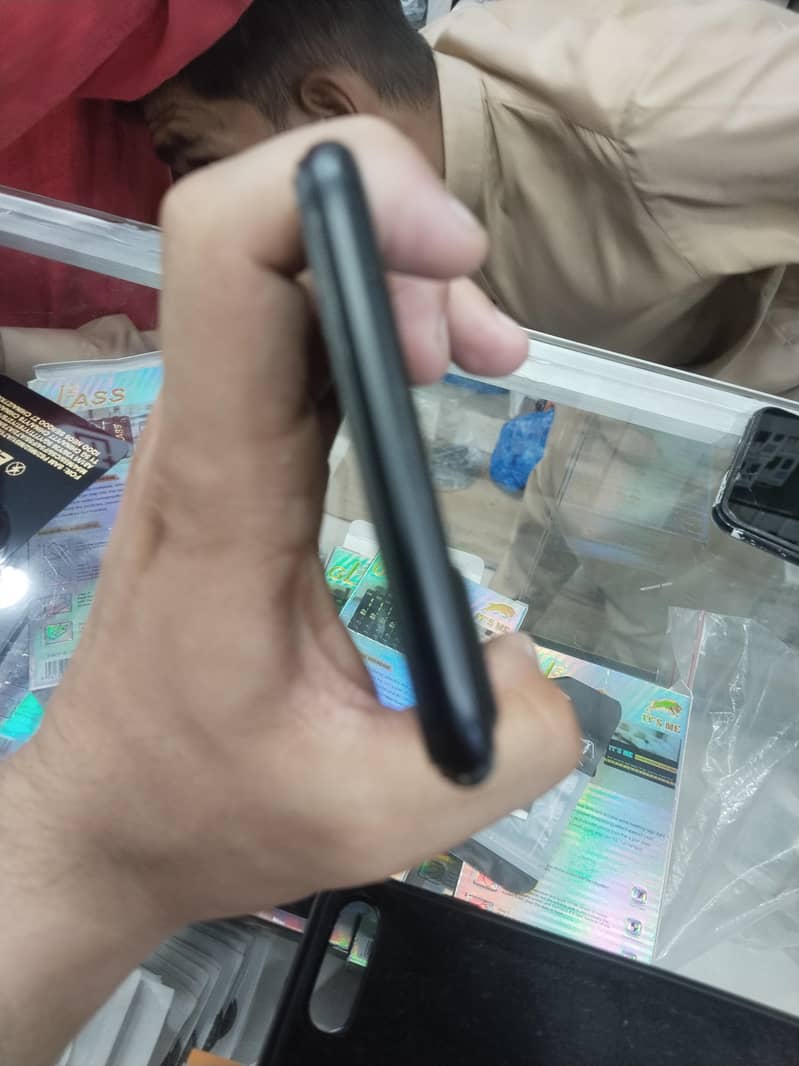 Apple iPhone 7 Plus 5